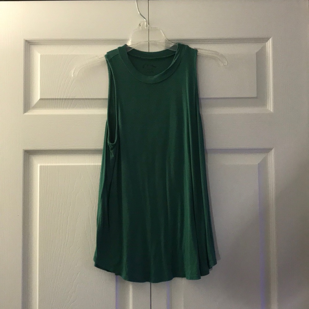Green art and class tank top (target brand)
